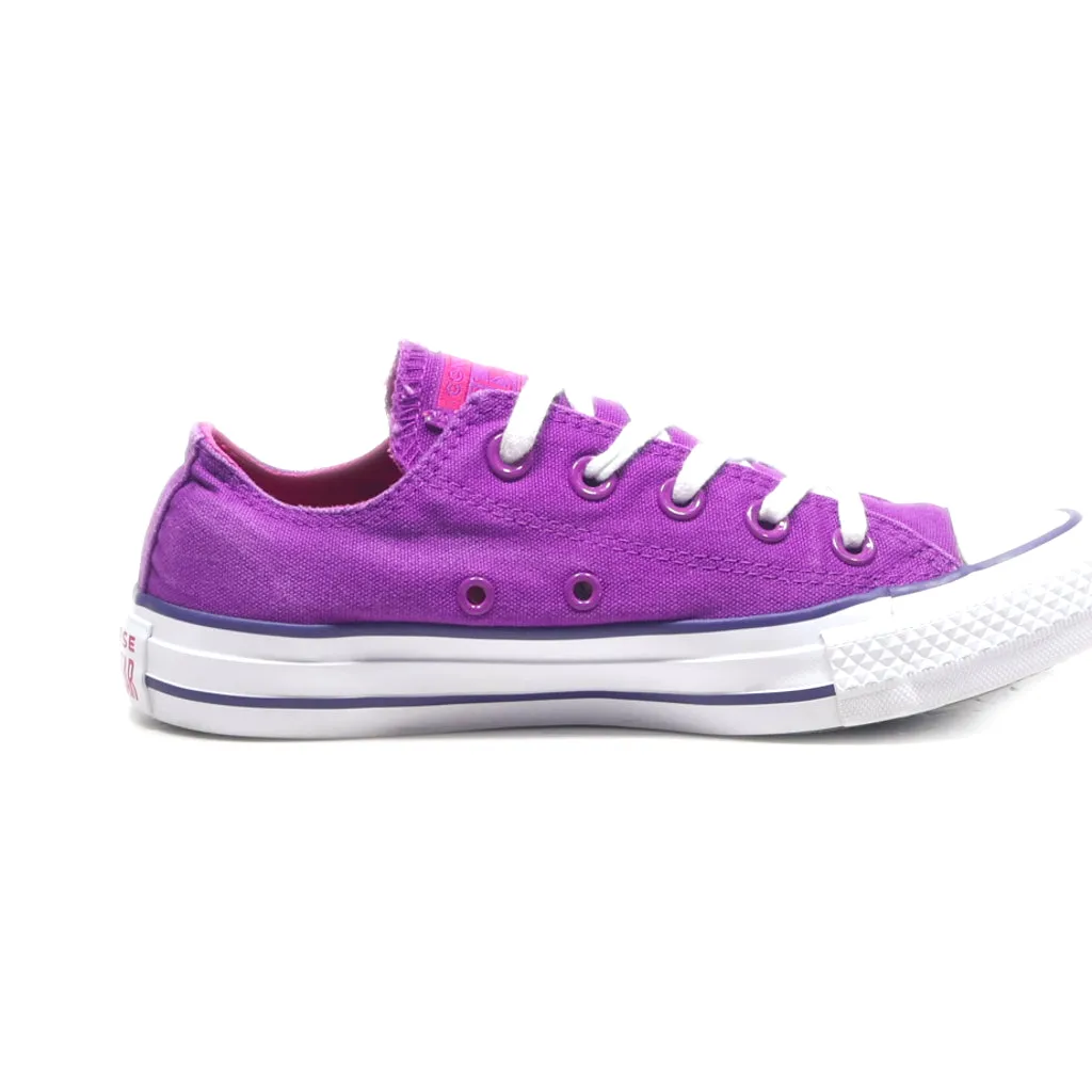Converse Chuk Tylor Low-Top Sneakers Canvas Purple Colour For Women