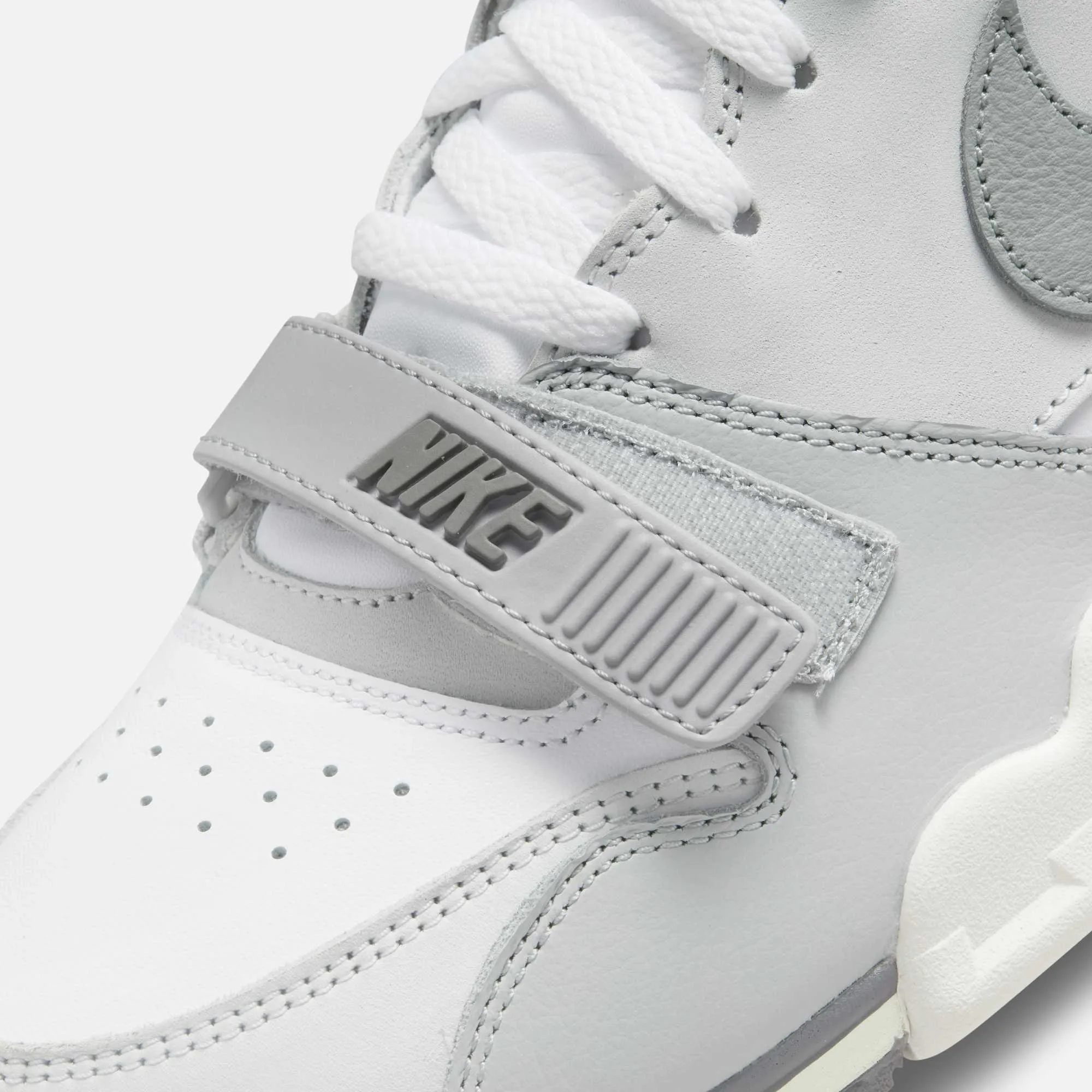 Nike Air Trainer 1 Photon Dust
