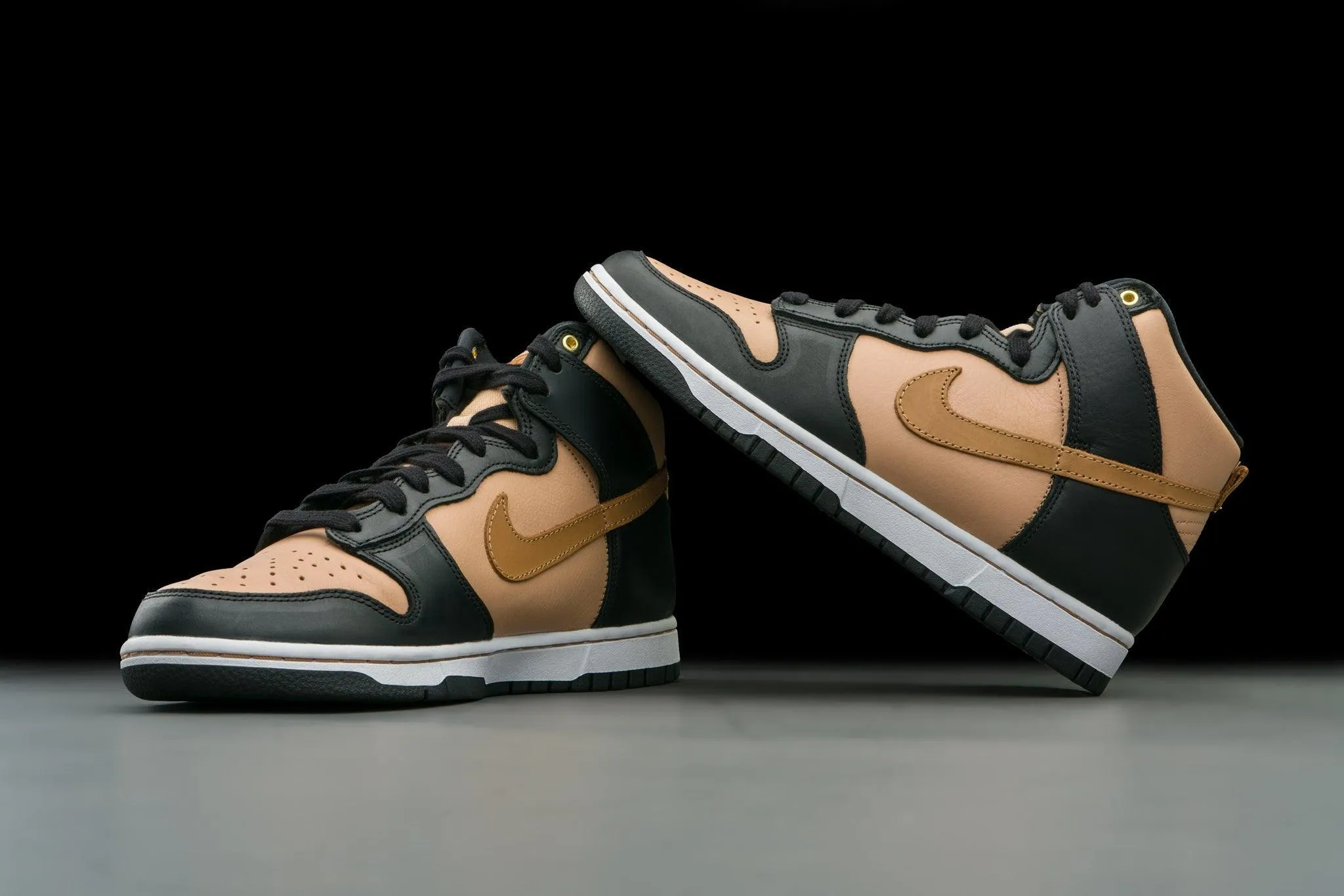 Nike Dunk High LXX Black Flax (W)