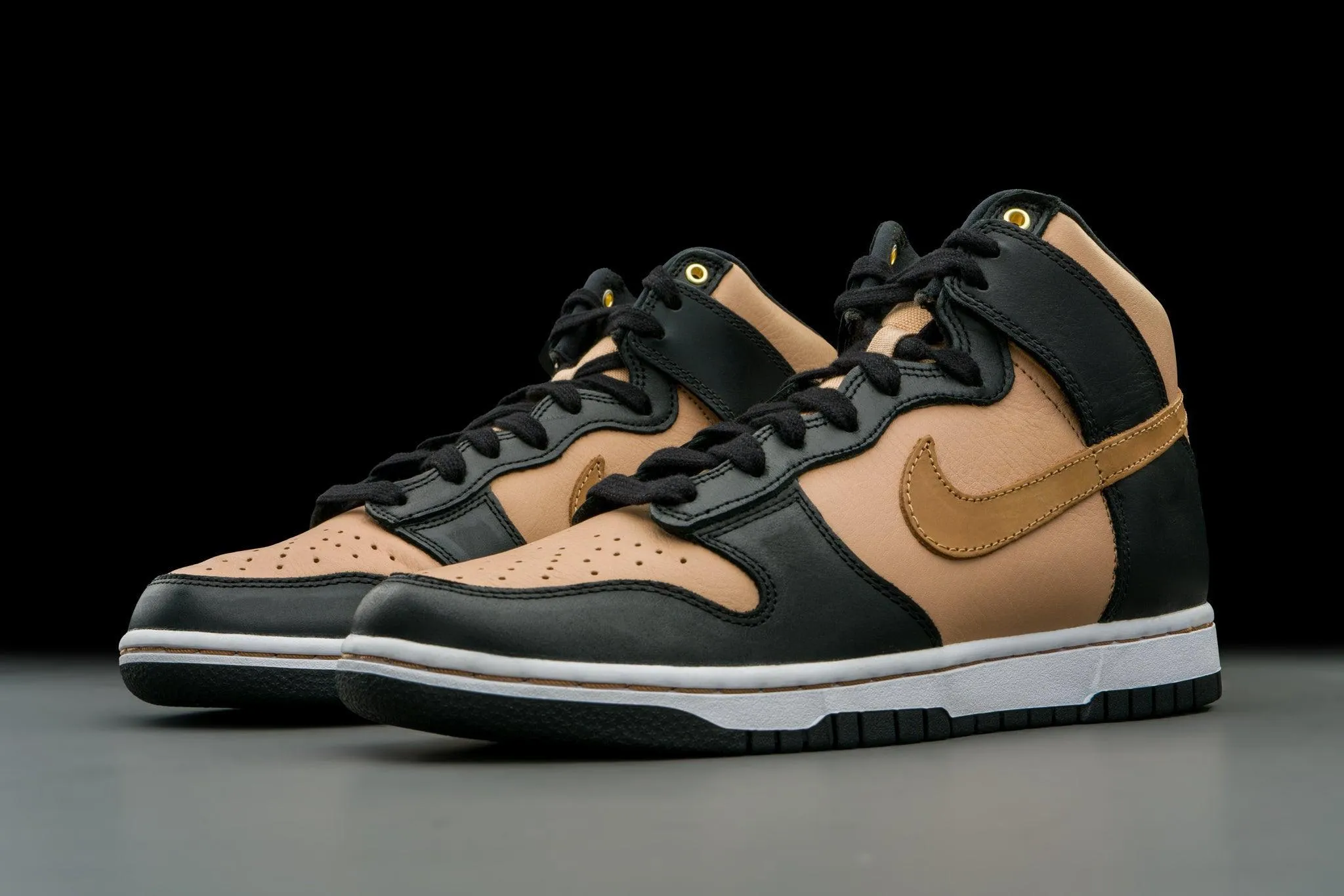 Nike Dunk High LXX Black Flax (W)